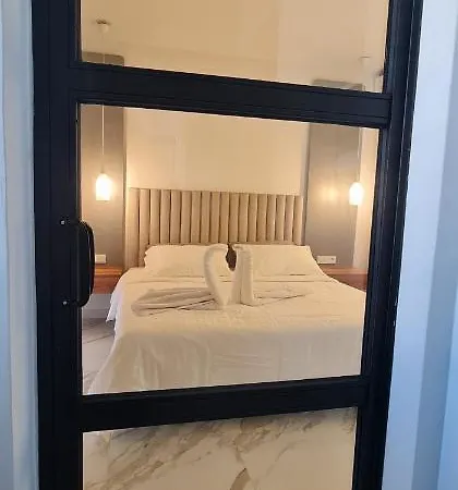 Euphoria Luxury Penthouse Apartment *